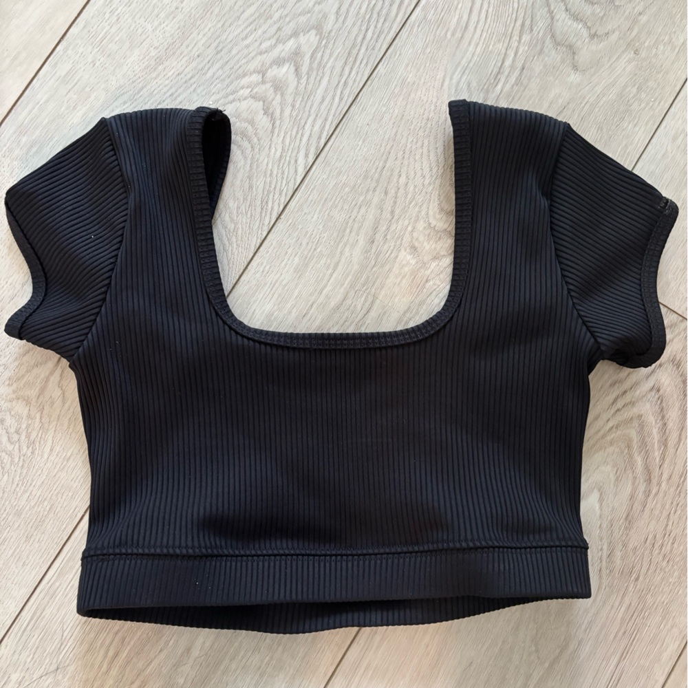 Year of Ours Black Ribbed Crop Top